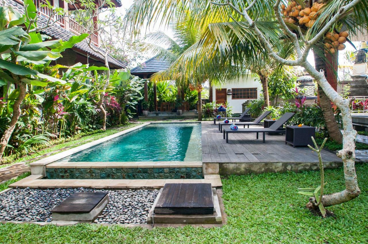 Flamboyant Villa Ubud Exterior foto